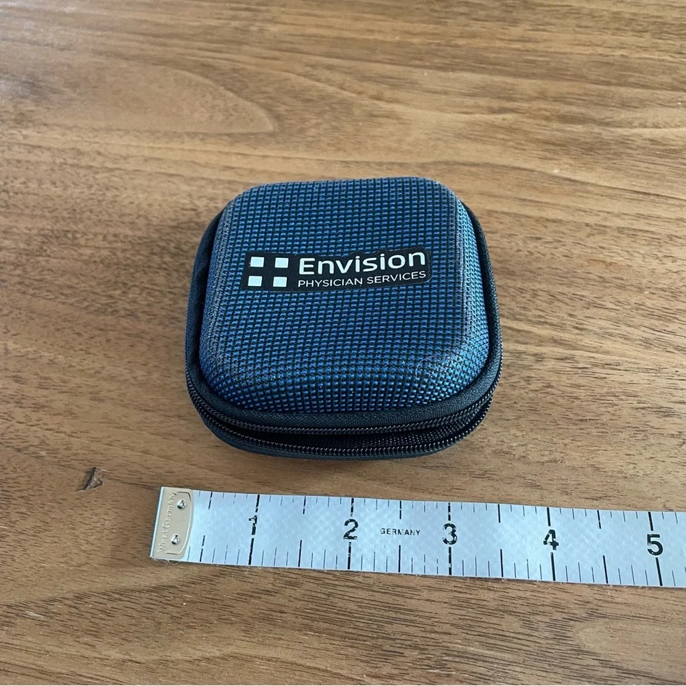 Set of charging cables and earphones with case